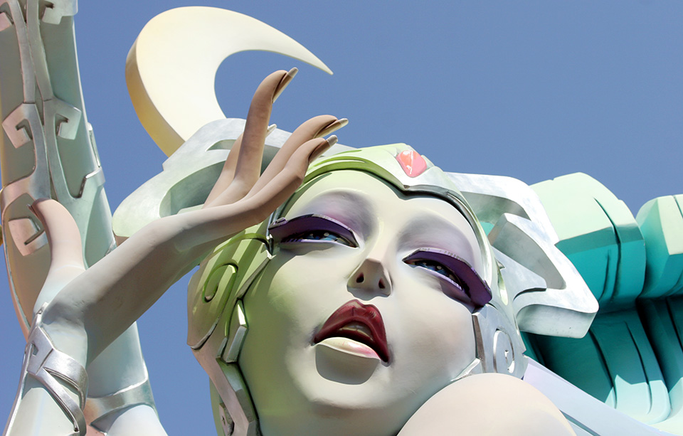 Fallas Valencia tra le strade della città a marzo.